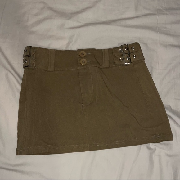 Micro skirts - Picture 3 of 6